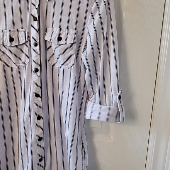 Tattoo women's button down top - Picture 4 of 13